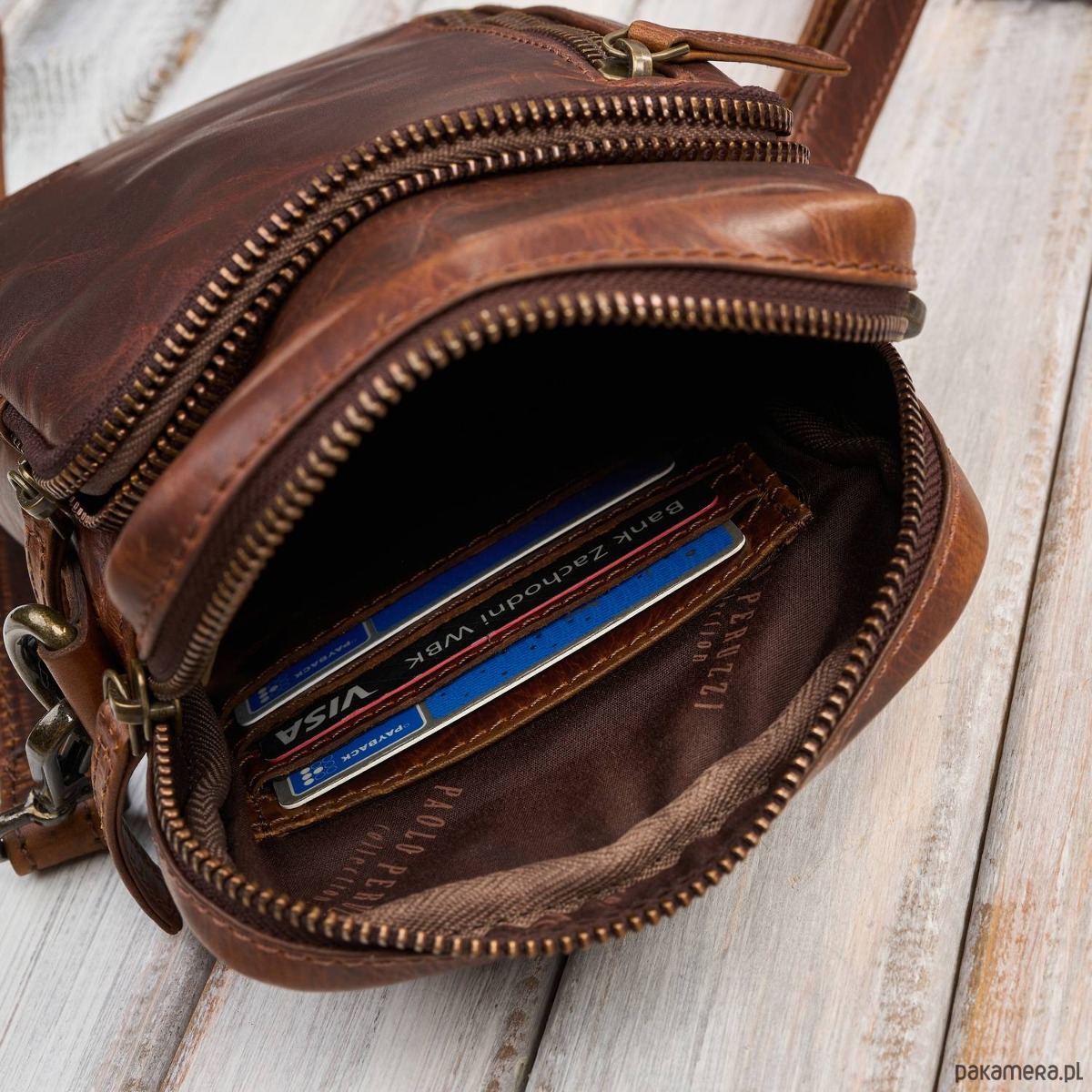 torby i nerki męskie Saszetka męska skórzana na ramię brązowa mała funkcjonalna IM-02-BR 6