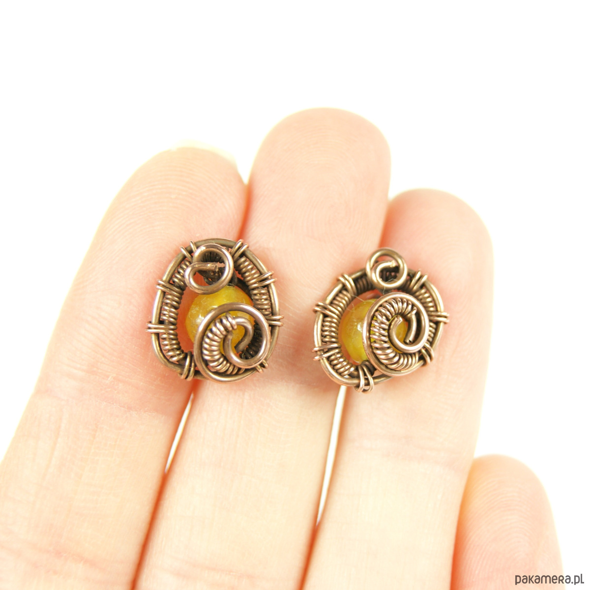 kolczyki wire wrapping Kolczyki sztyfty z żółtym jadeitem 1