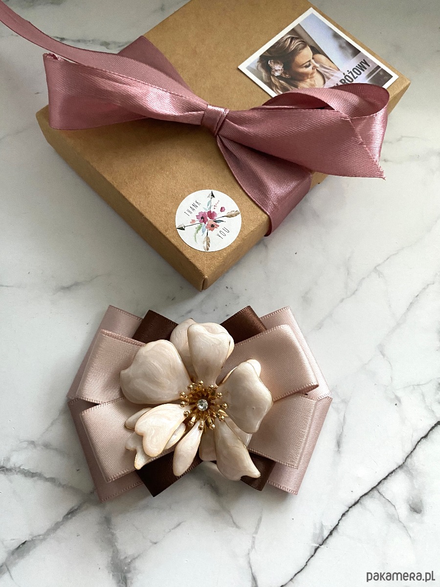 broszki Brosza  z niesamowitym perłowym Kwiatem 3d    NEW 6