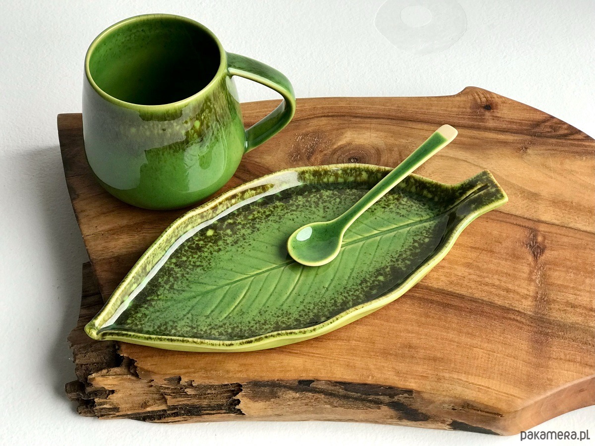 kubki Zielony kubek ceramiczny  z talerzykiem  LIŚĆ 1
