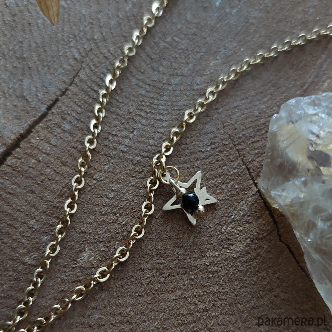 wisiory Naszyjnik z onyksem i gwiazdką 2