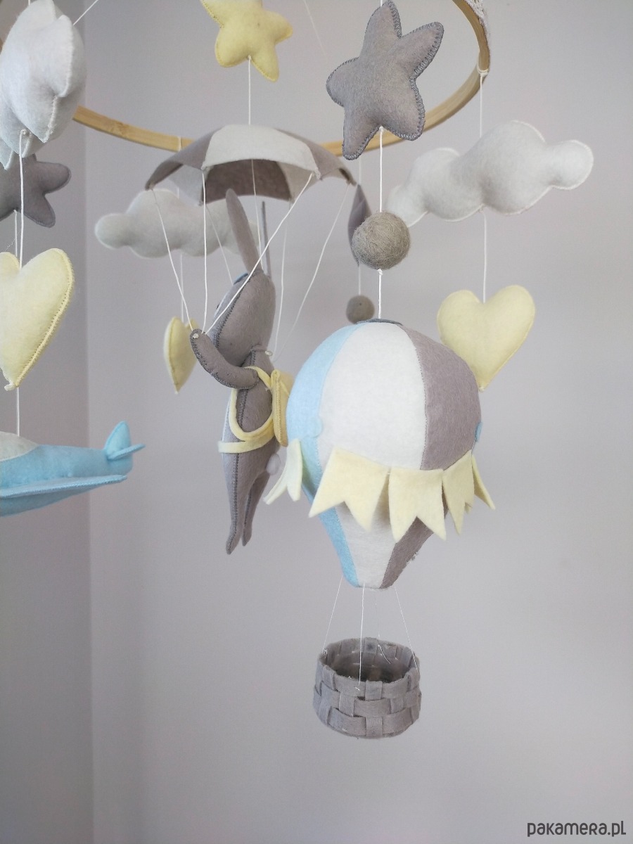 karuzele i girlandy do łóżeczka Karuzela handmade dla dzieci , spadochron, balony i chmurki do pokoju 4