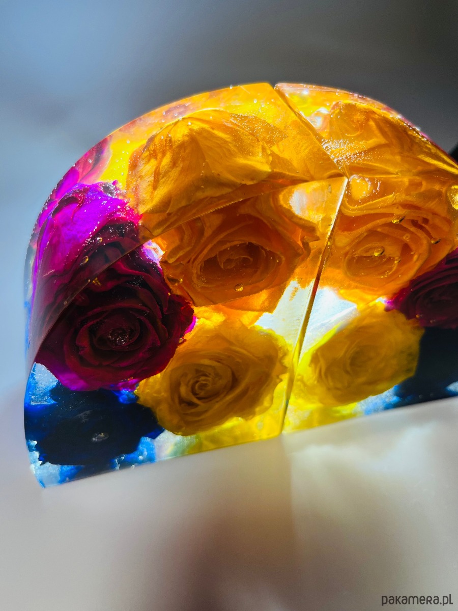 zakładki do książek Podpórki do książek  z żywicy z wiecznymi różami 8