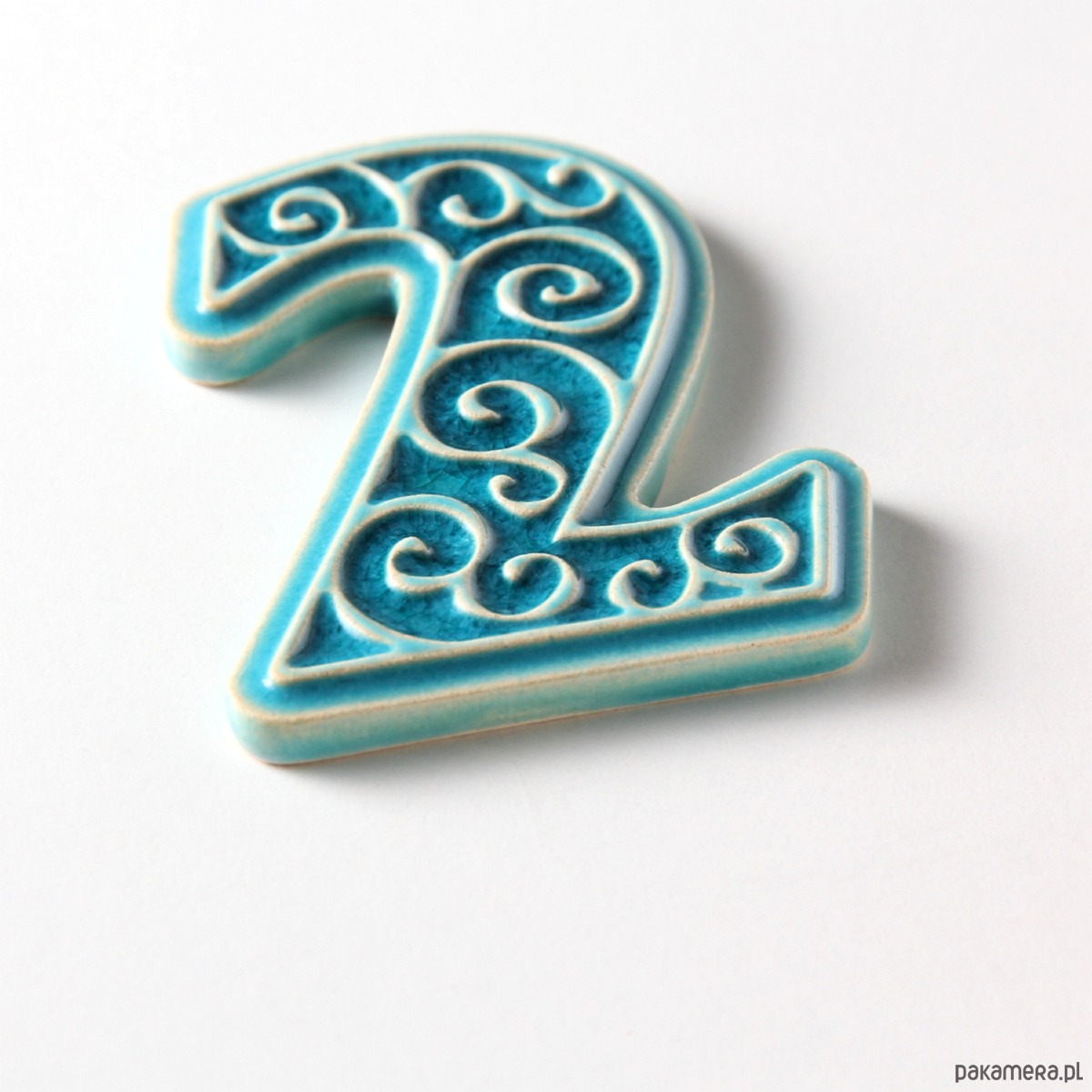 napisy dekoracyjne i tabliczki Numer mieszkania - ceramiczna cyfra 2 turkusowa wys.8 cm 1