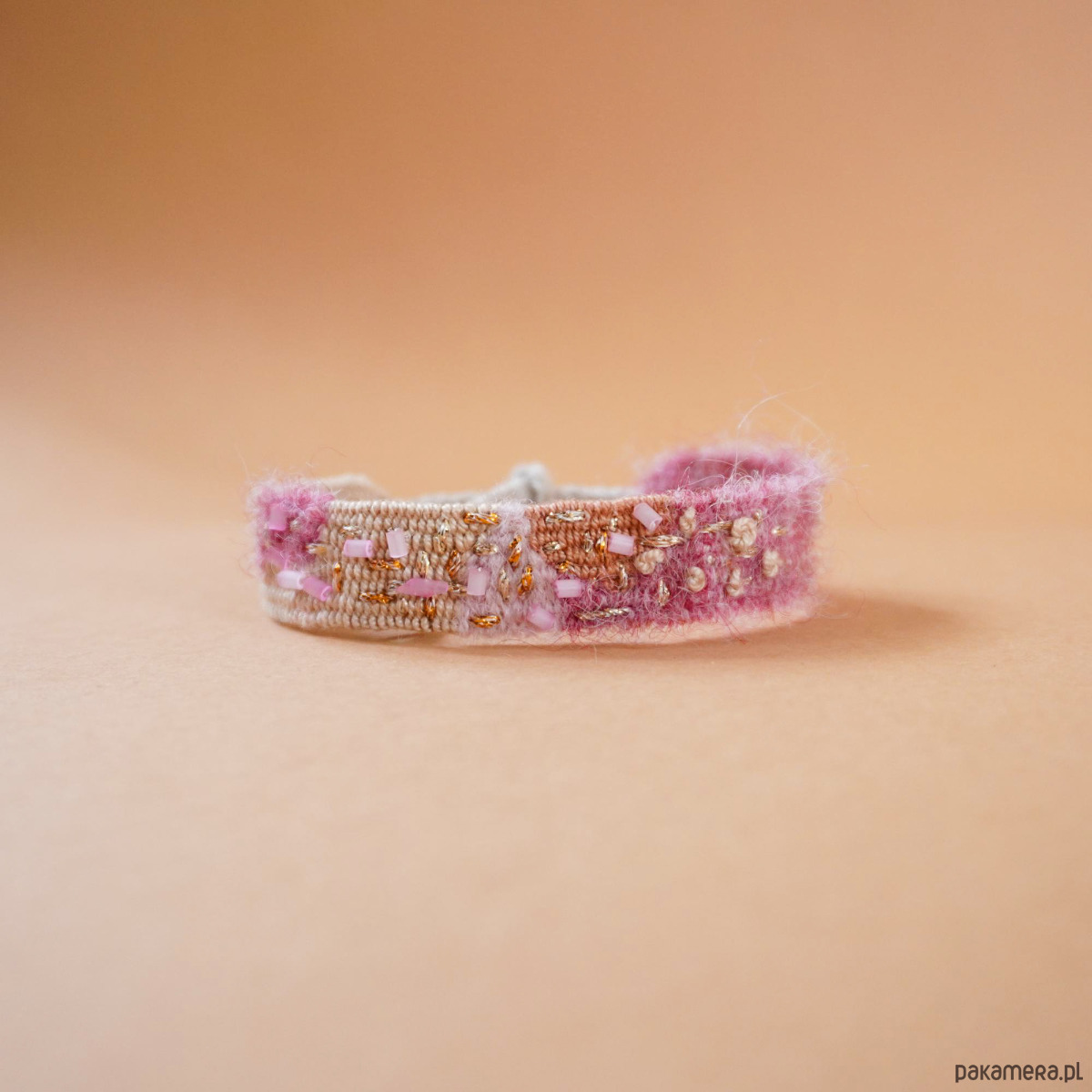 bransoletki na sznurku Włóczkowa bransoletka handmade z koralikami, wiązana na sznurku 6