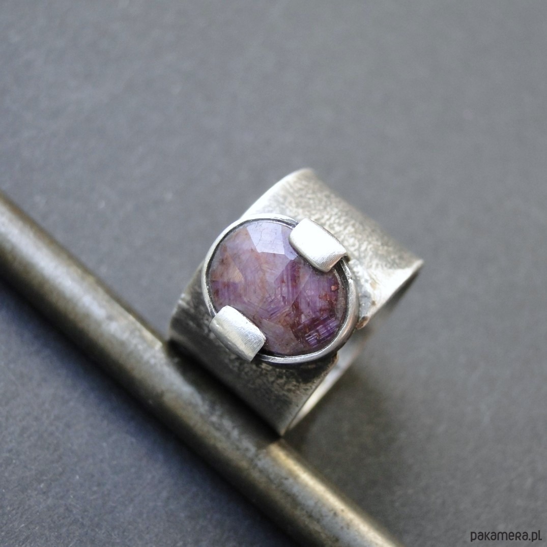 pierścionki srebrne Pierścień Szafir wrzosowy 002 2