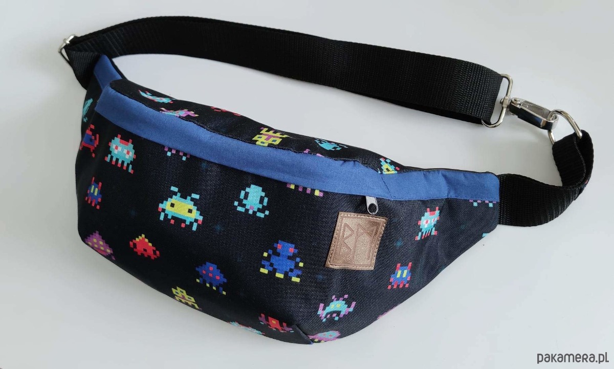 torby i nerki męskie Nerka Space Invaders 1