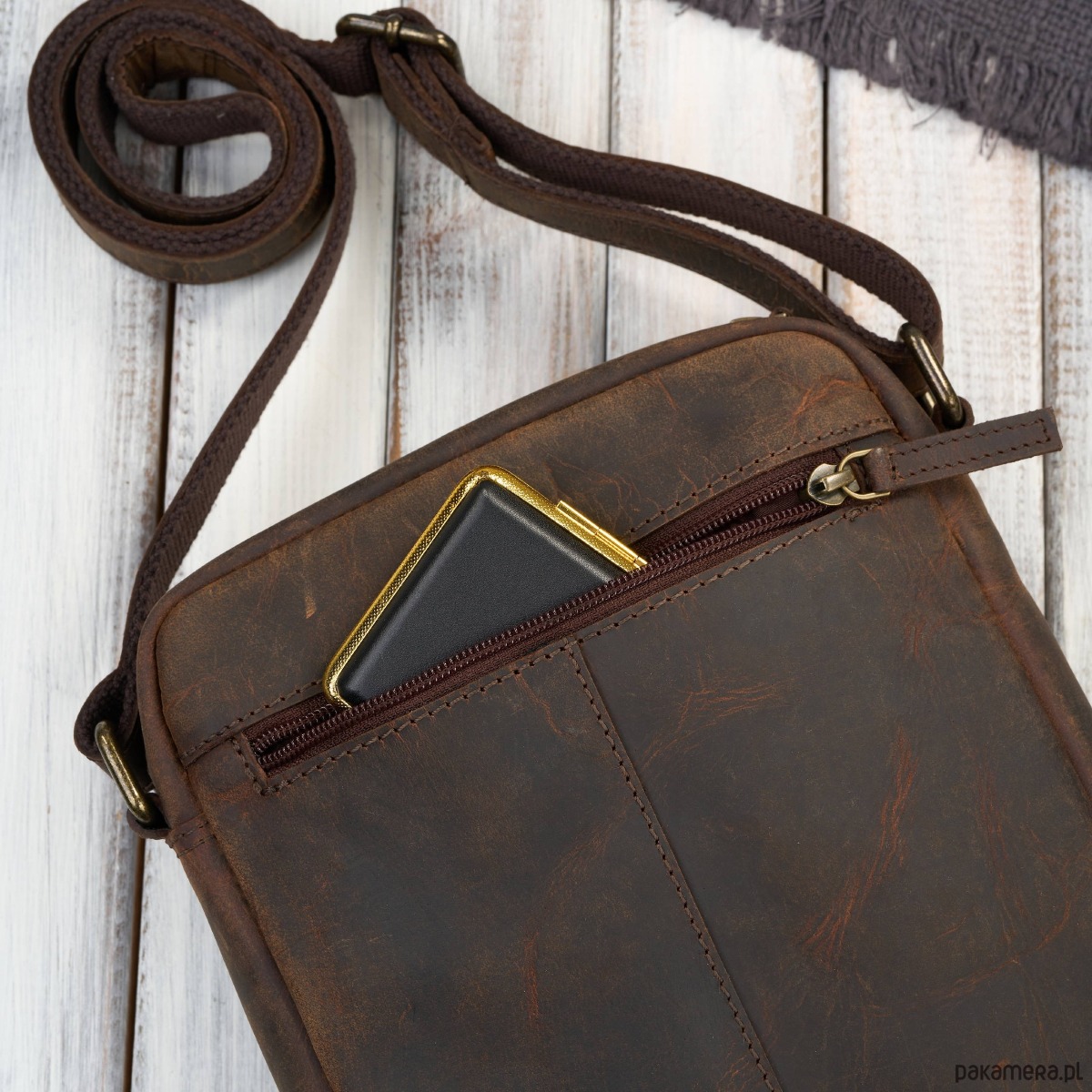 torby i nerki męskie Listonoszka męska skórzana saszetka na ramię brązowa vintage Paolo Peruzzi 9