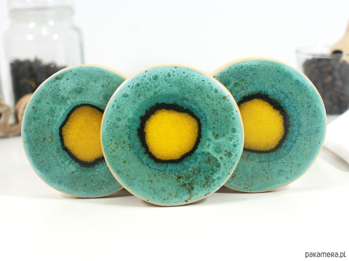 podkładki do kuchni Ceramiczne podkładki na stół - pawie oko 1