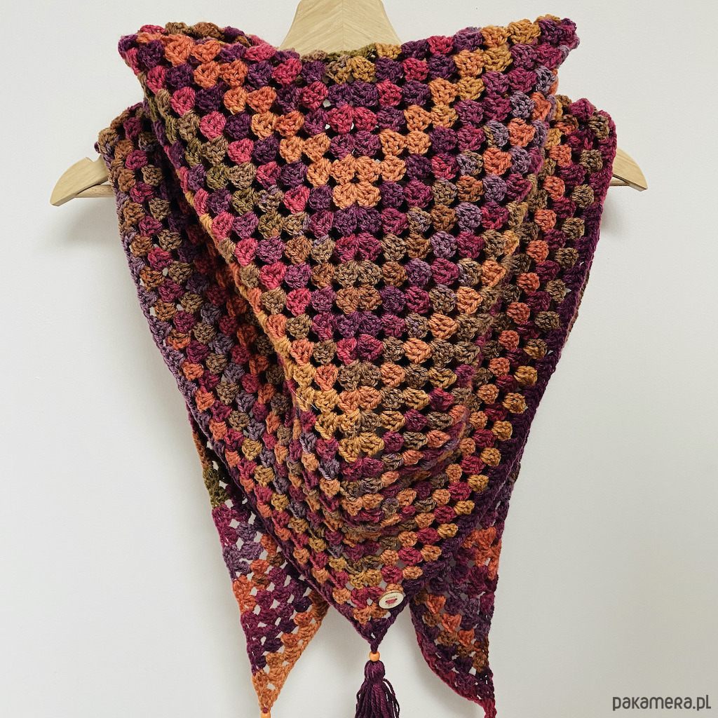 szale damskie Ciepła kolorowa  chusta Granny z chwostami ręcznie robiona 1