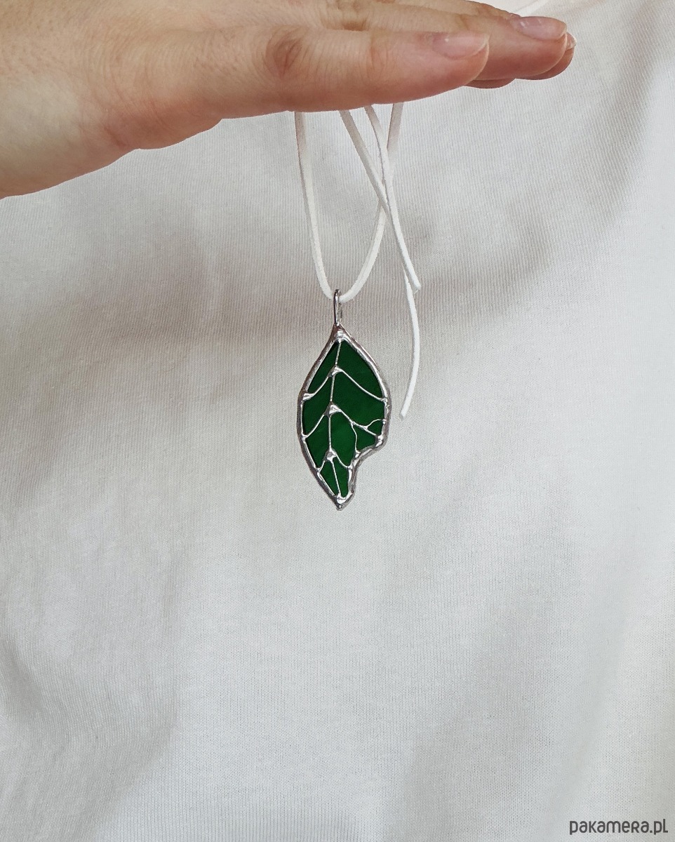 wisiory Szklany wisiorek na łańcuszku Naszyjnik Witraż  Listek 4