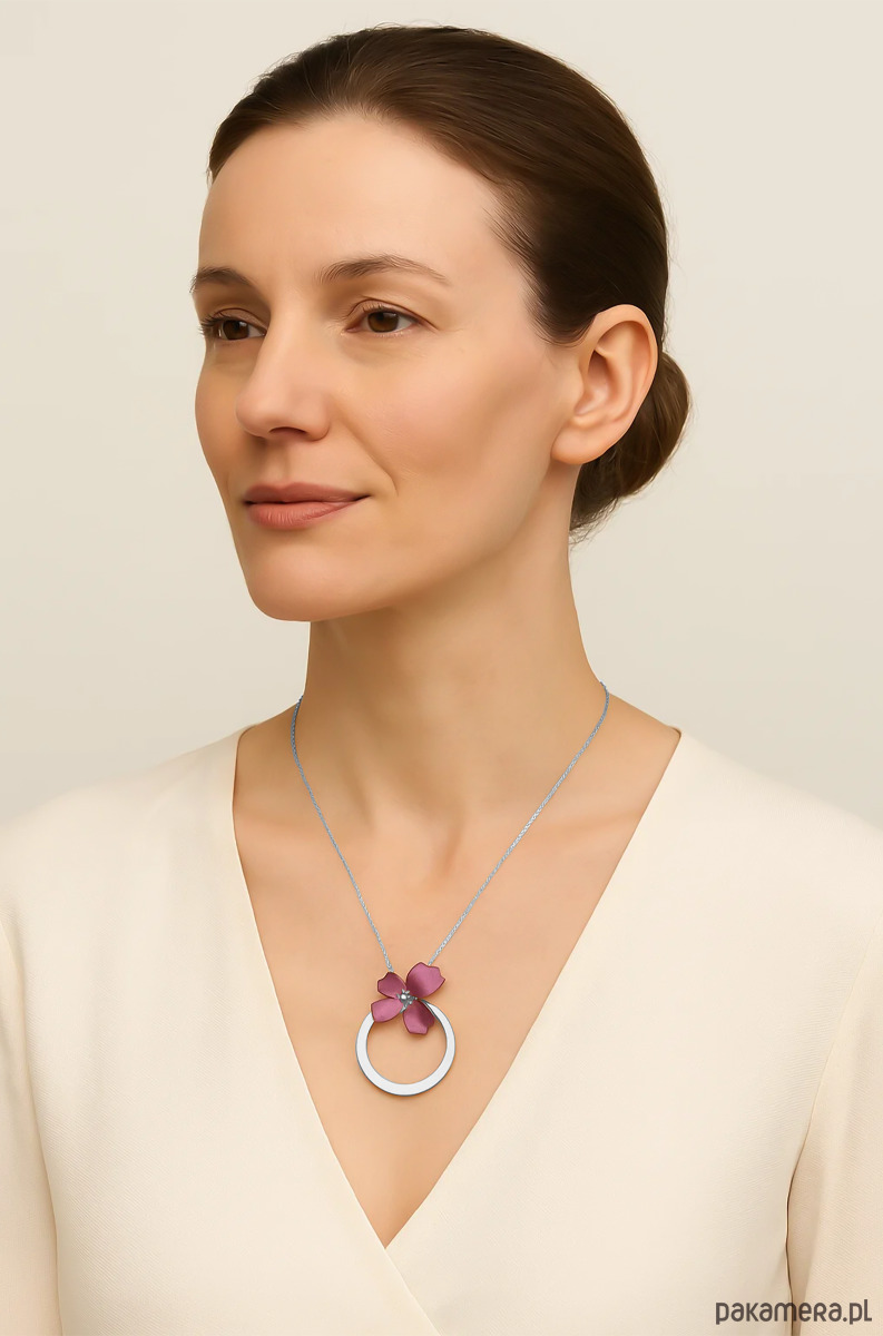 kolie Naszyjnik srebrny z fioletowym  tytanowym kwiatem 1