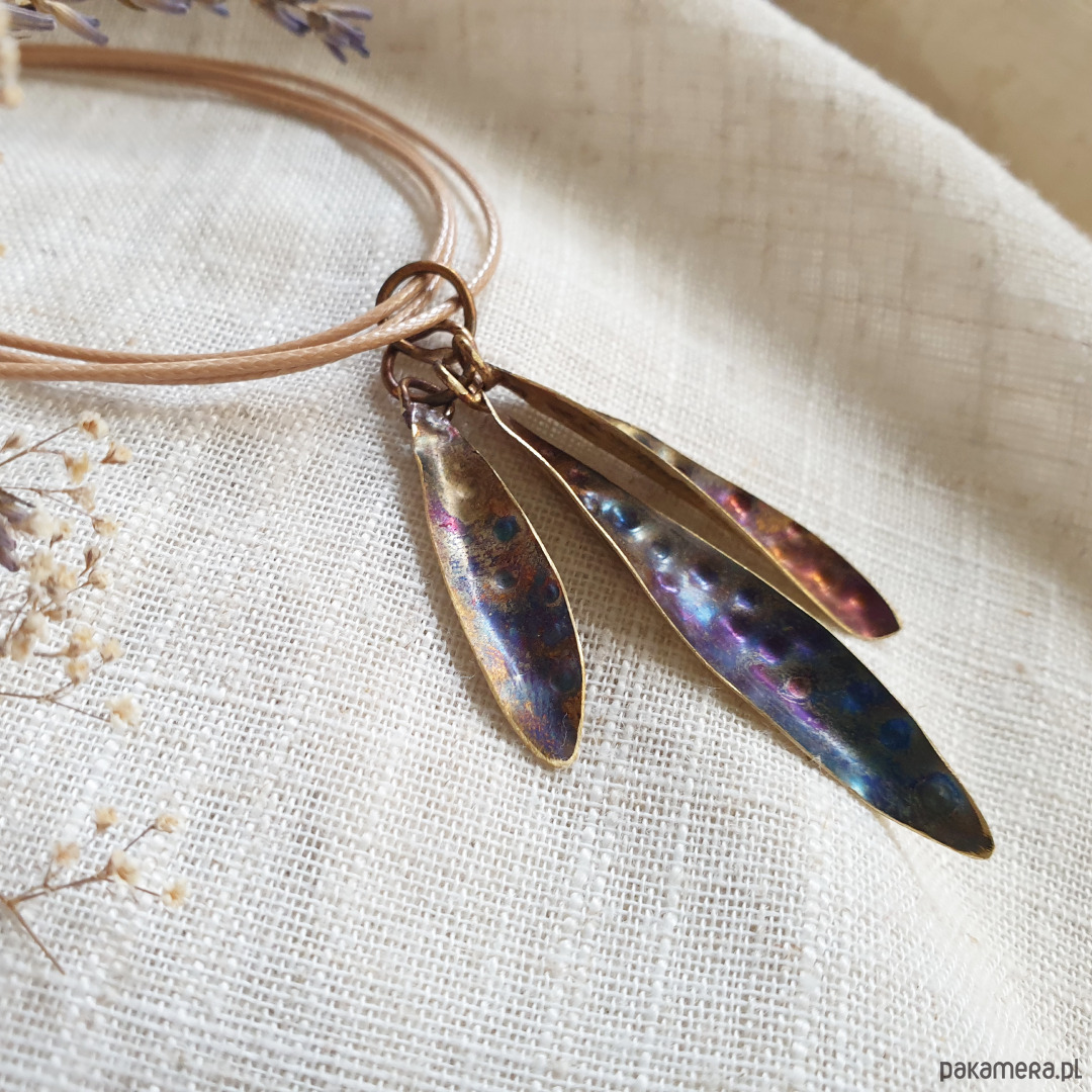 wisiory Wisior artystyczny mosiądz liście 3