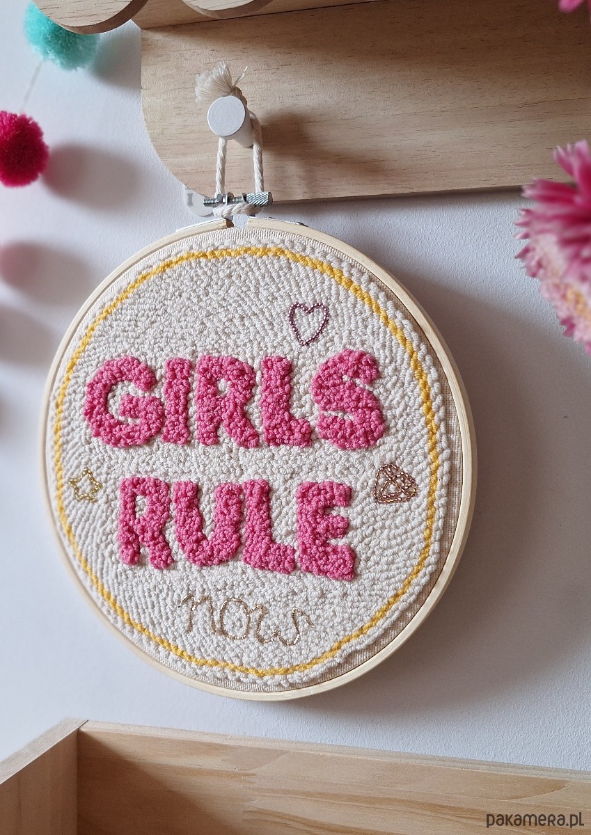 obrazy i plakaty do pokoju dziecięcego Girls Rule Now- dekoracja dla nastolatki 3