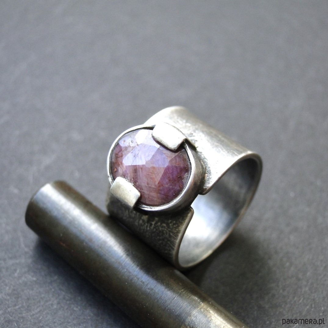 pierścionki srebrne Pierścień Szafir wrzosowy 002 3