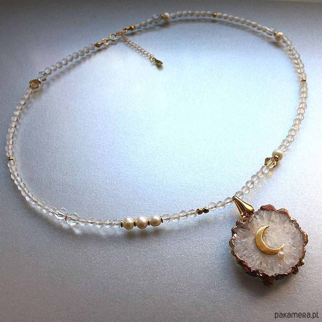 wisiory Unikatowy Choker z druzą  kryształu górskiego i księżycem 1