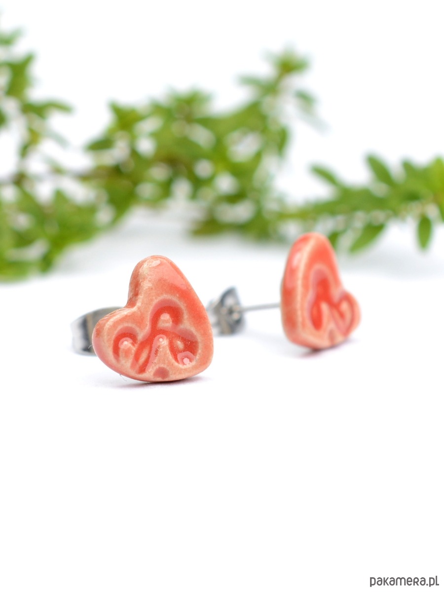 kolczyki ceramiczne Koralowe serca- kolczyki ceramiczne serduszka 1