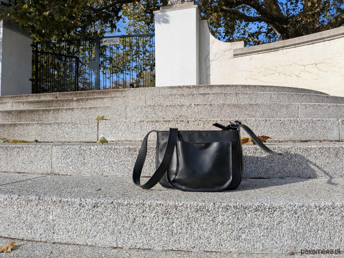 torby na ramię Czarna skórzana torebka listonoszka 3