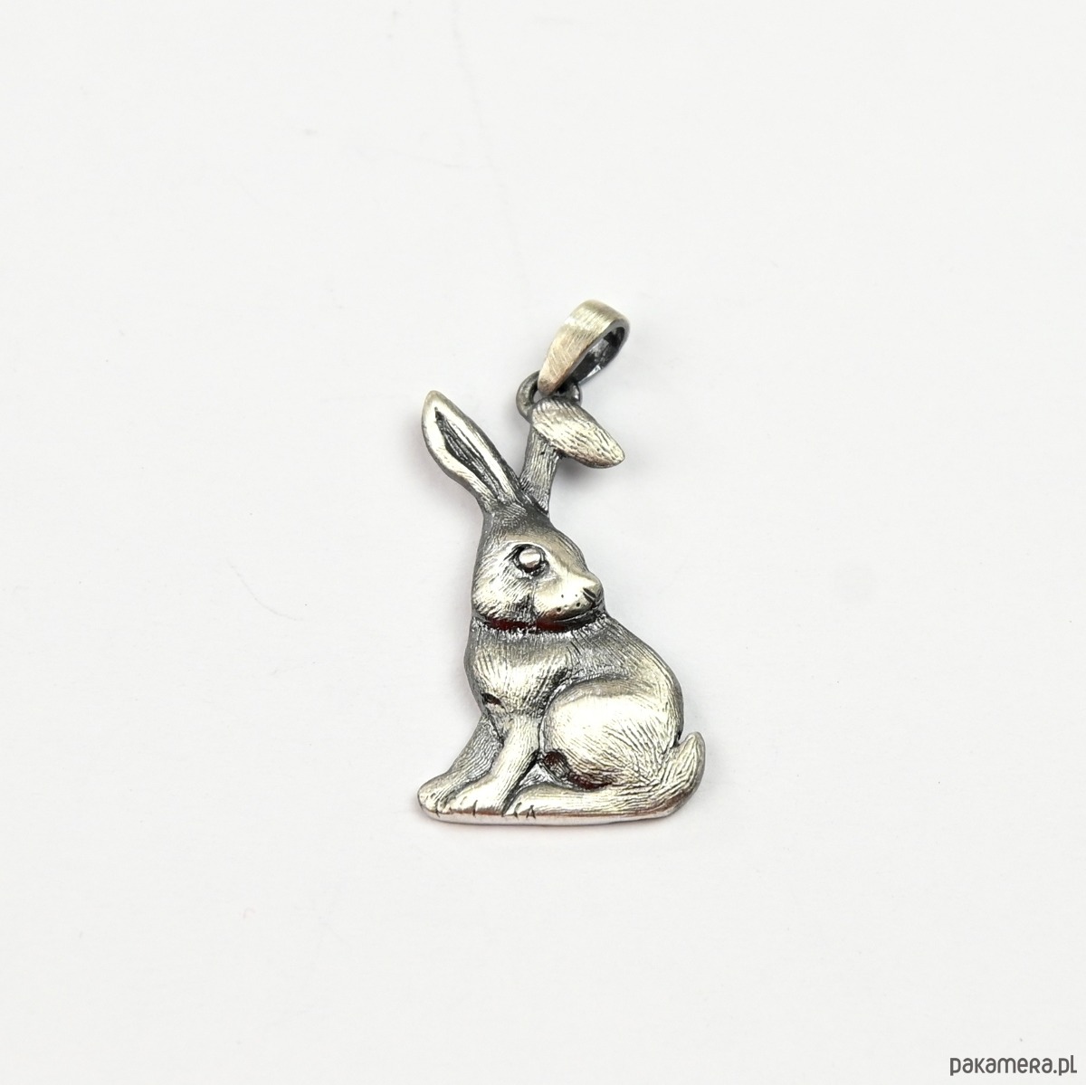 wisiory Zawieszka mała z zajączkiem szarym 4