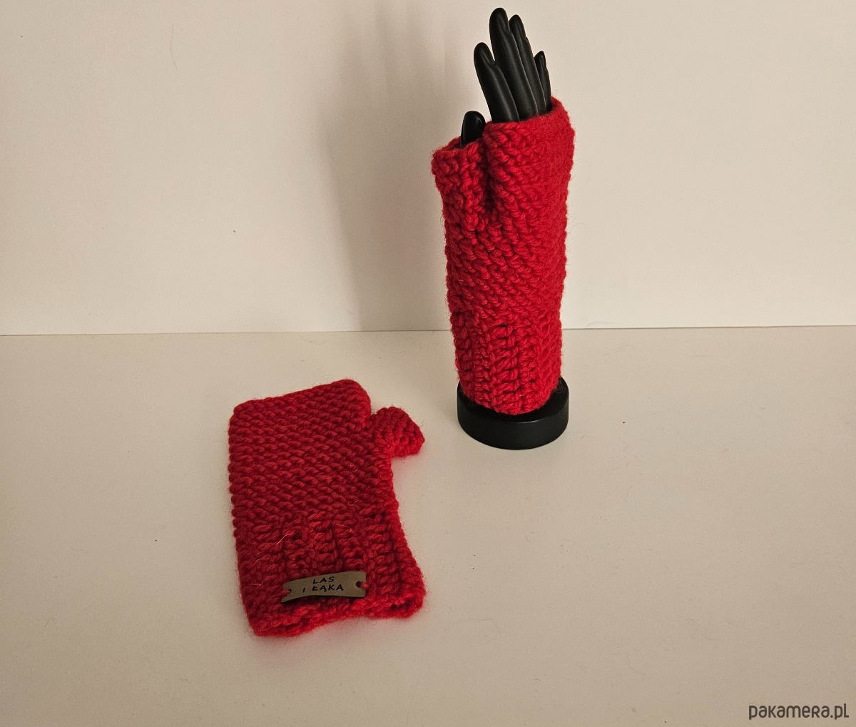 rękawiczki damskie Czerwone Mitenki jesienno/zimowe 1