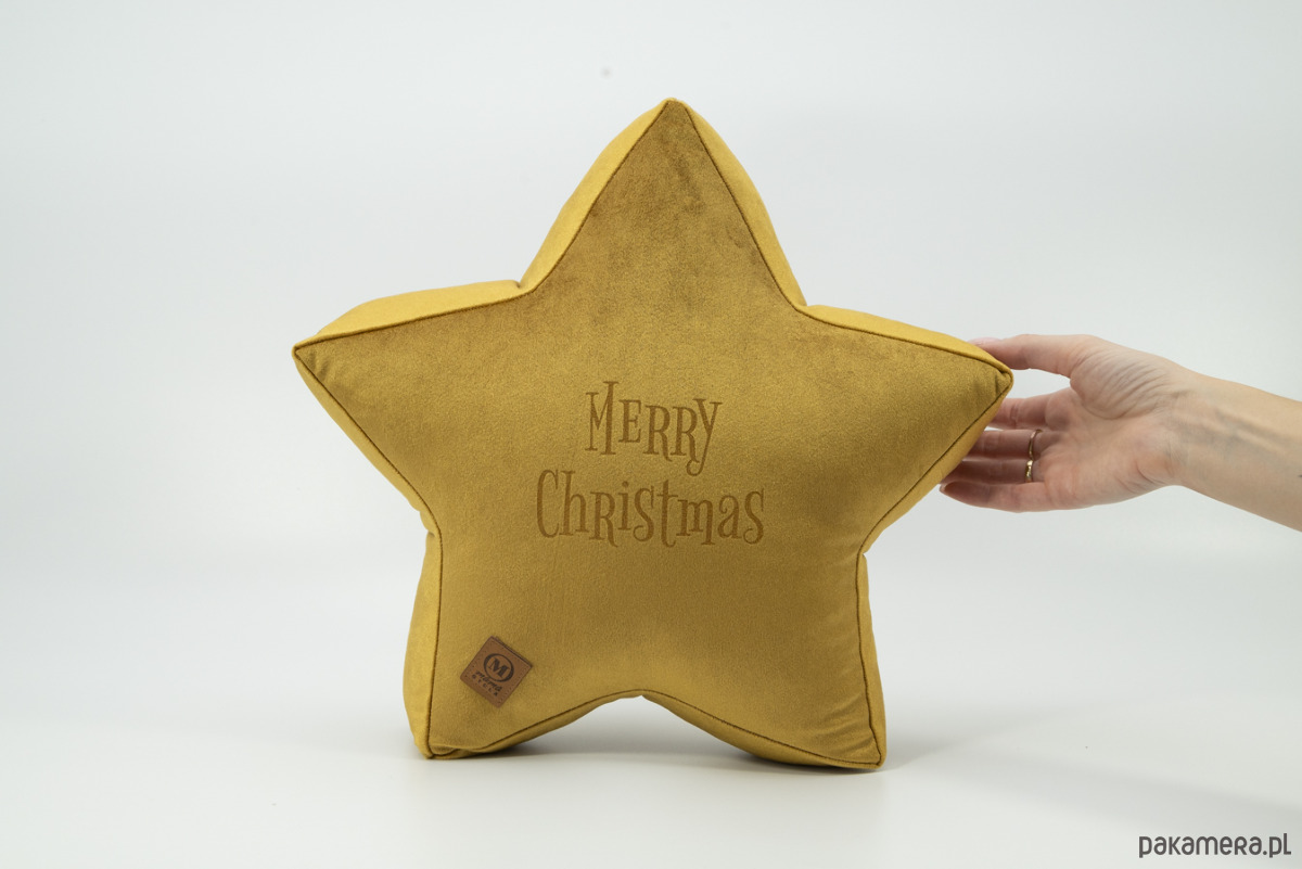 poduszki z napisami Poduszka dekoracyjna gwiazdka, świąteczna velvetowa - grawer MERRY CHRISTMAS 3