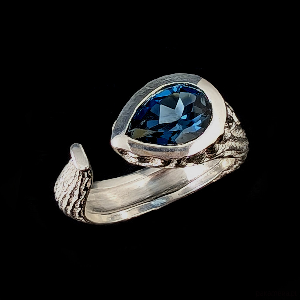 pierścionki srebrne Pierścionek london blue topaz 3