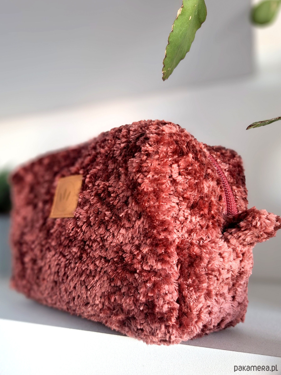 kosmetyczki Bordowa kosmetyczka kuferek Futerko Miś 3