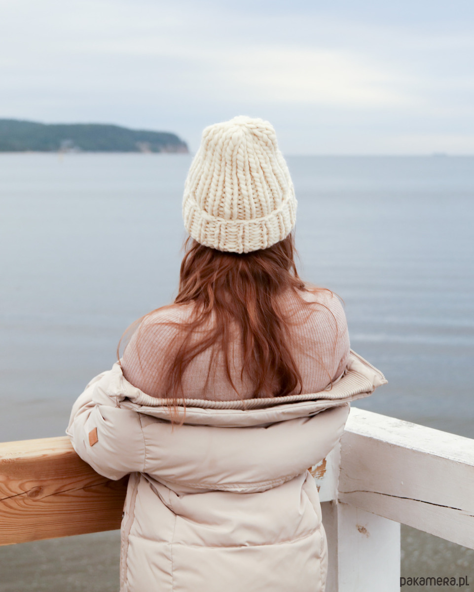 czapki damskie Klasyczna biała czapka oversize z grubej wełny 5