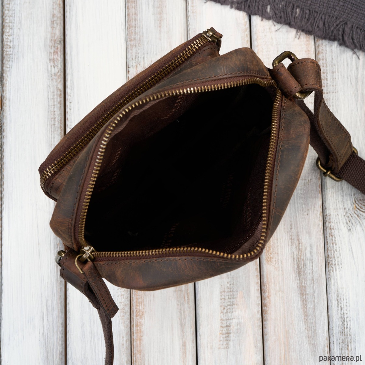 torby i nerki męskie Listonoszka męska skórzana saszetka na ramię brązowa vintage Paolo Peruzzi 7