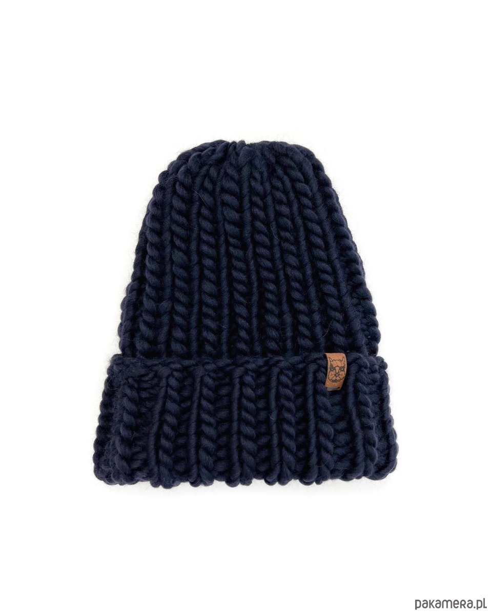 czapki damskie Granatowa czapka oversize z grubej wełny klasyczna 1