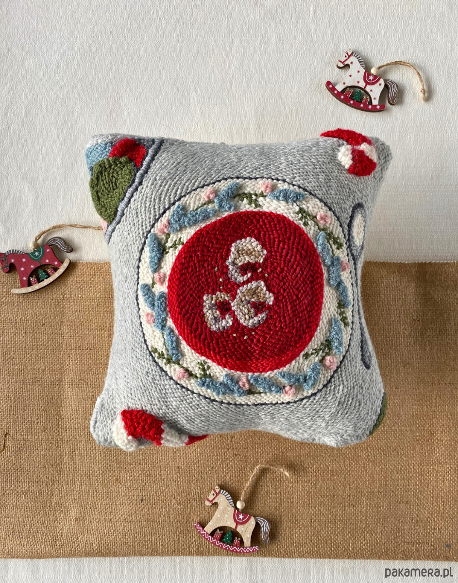 poduszki supły Poduszka Barszcz z uszkami 1