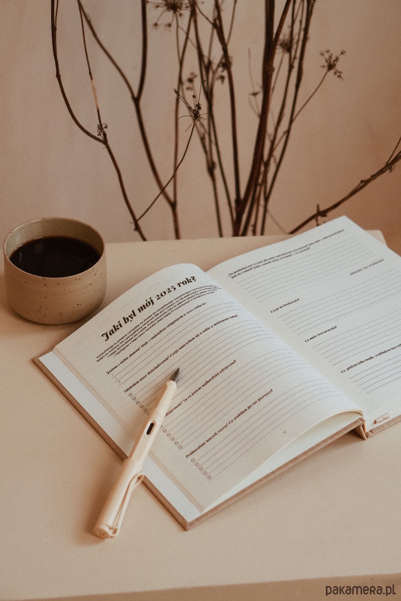 kalendarze i plannery SLOW PLANNER 2026  układ tygodniowy  Kojąca Matcha 4