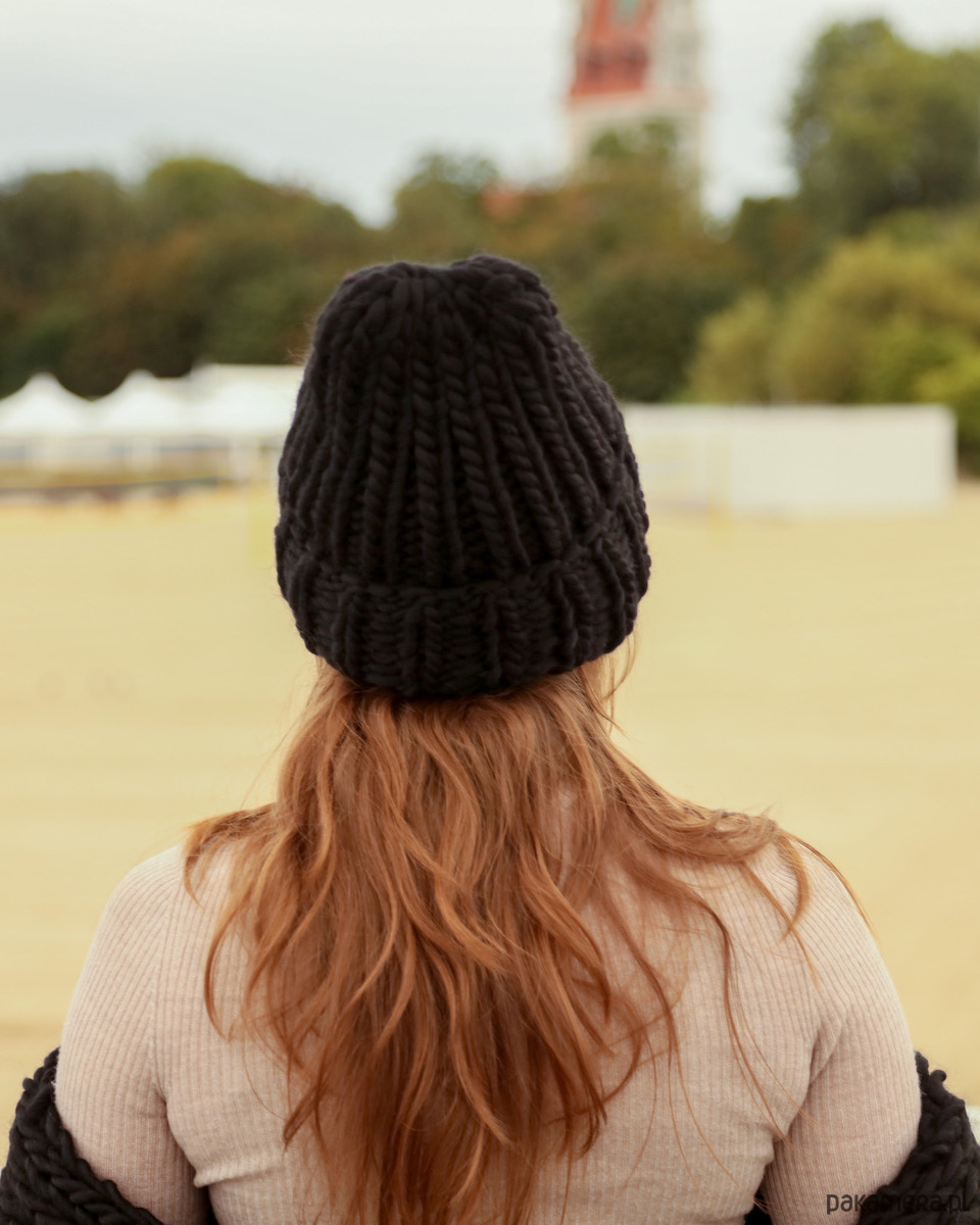 czapki damskie Czarna czapka oversize z grubej wełny klasyczna 7