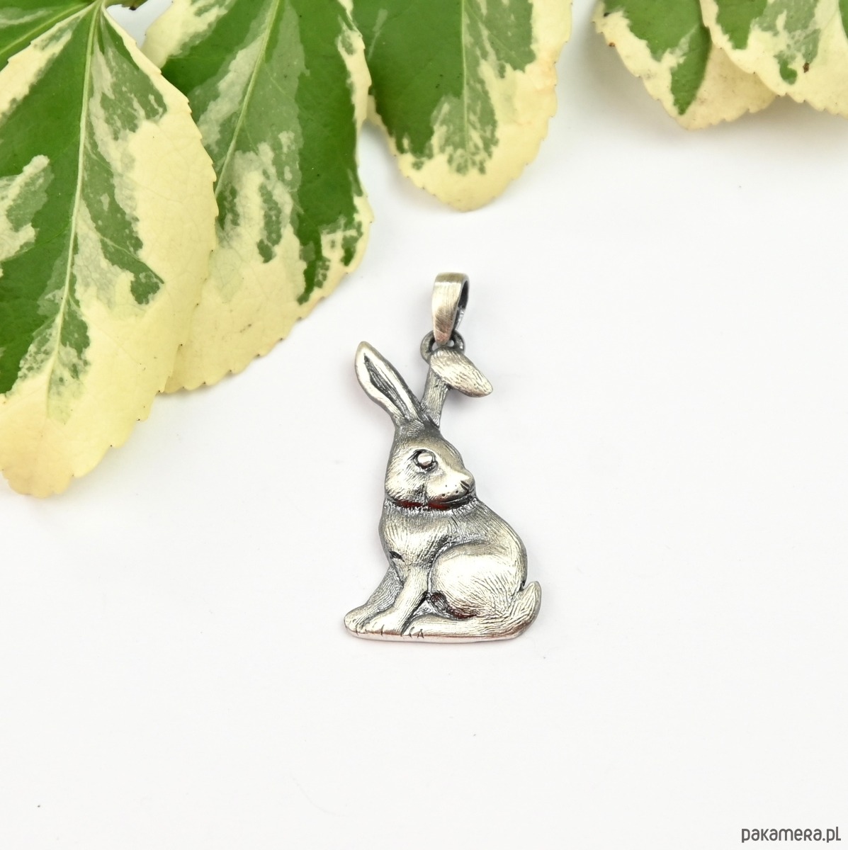 wisiory Zawieszka z zajączkiem szarym 1