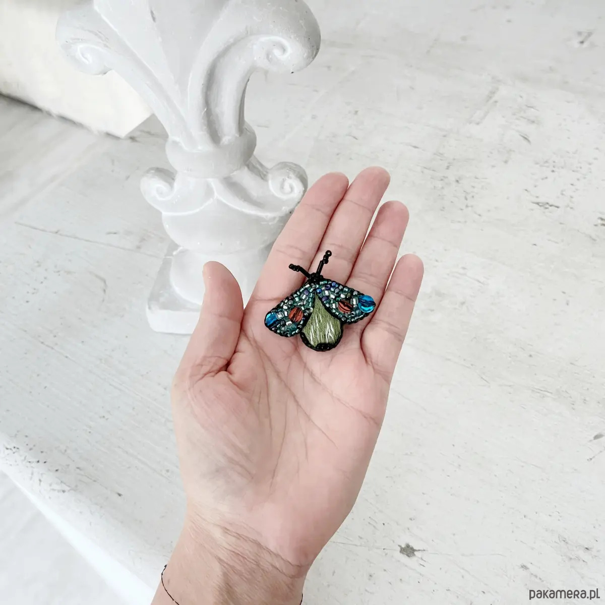 broszki Broszka BZYK 36 ręcznie haftowana przypinka owady koraliki 2