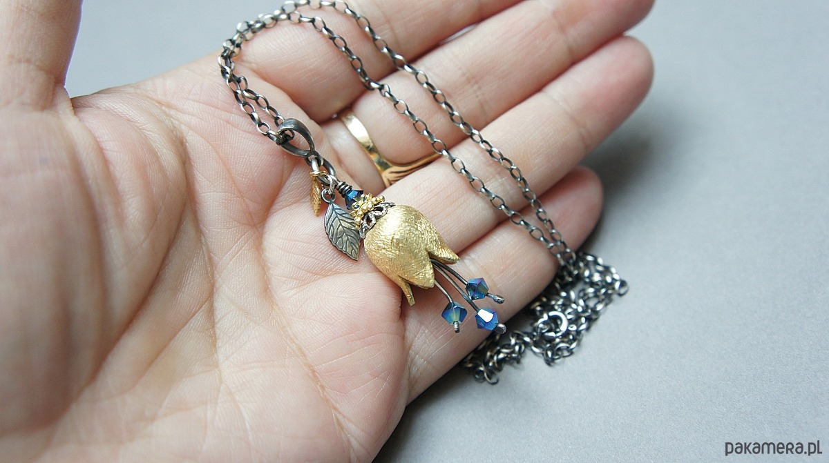 wisiory Dzwonek /metalic blue/  naszyjnik 6
