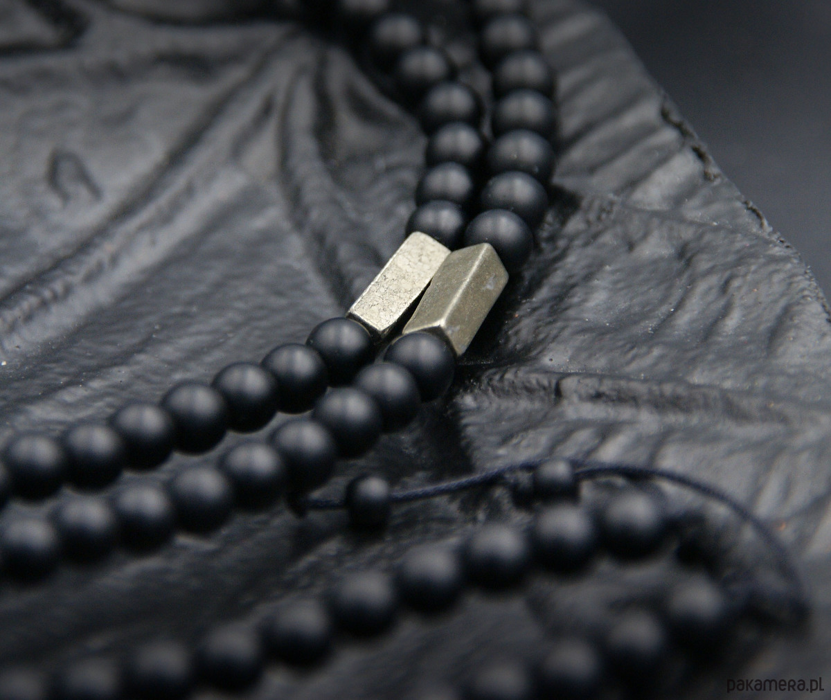 biżuteria męska Czaszka z pirytu, onyks : naszyjnik męski 2