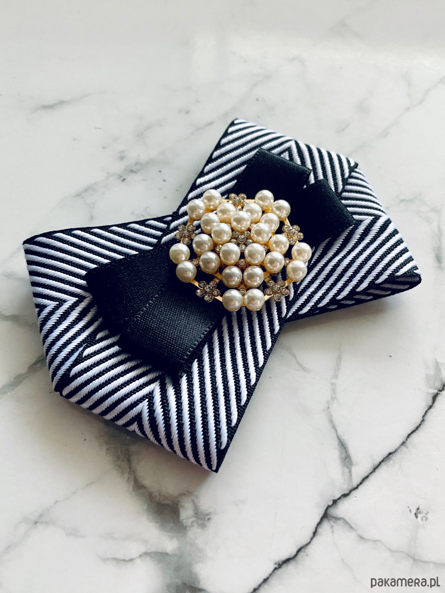 broszki Black & White Brosza   z perłami  NEW 1