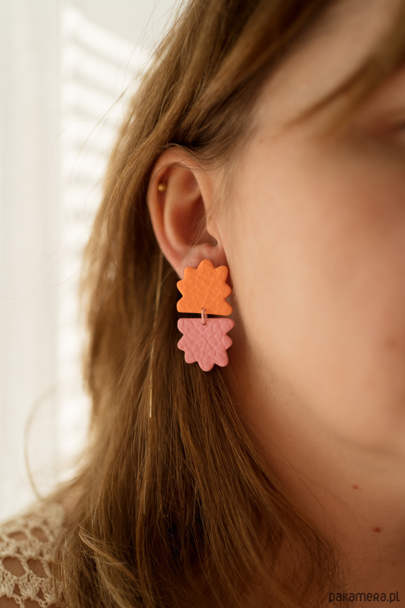 kolczyki z masy plastycznej Dwukolorowe sztyfty z fakturą 1