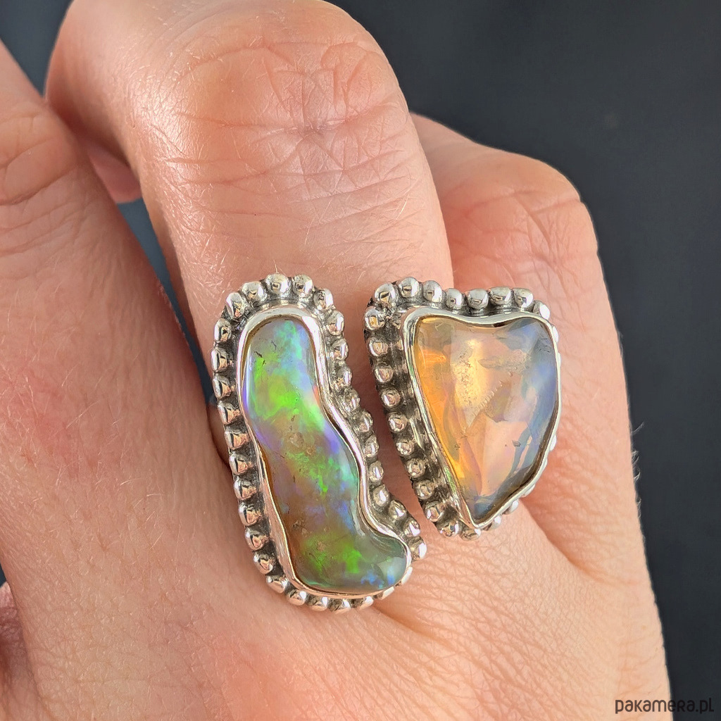 pierścionki srebrne Pierścionek gemini- surowe opale 2