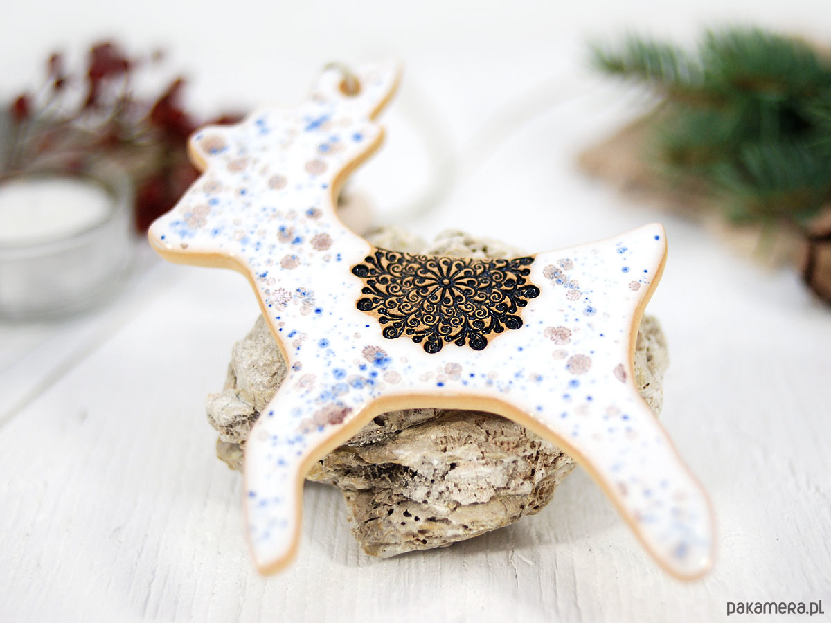 ozdoby choinkowe Ręcznie malowany ceramiczny renifer - ozodba choinkowa 2