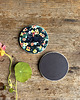 magnesy Kot- Czarny kot w nasturcjach- Magnes ceramiczny- Ilustracja- Zwierzaki 1