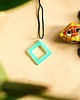 wisiory Turkusowy wisiorek kółko i romb świecące w ciemności i UV handmade 5,6 cm 3