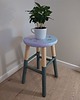 stołki Drewniany taboret w stylu pastel vintage - wyjątkowa ozdoba mieszkania 4