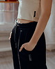 spodnie dresowe damskie Szerokie dresowe spodnie BASIC OVERSIZE czarne 1
