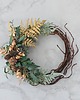 wianki bożonarodzeniowe Asymetryczny wianek szyszki i paproć (26cm) 3