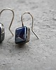 kolczyki wire wrapping Lśniący granat -  kwadracik - kolczyki 1