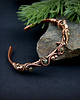 bransoletki wire wrapping Bransoleta mankietowa z zielonym turmalinem 9