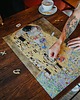 puzzle dla dzieci Puzzle drewniane POCAŁUNEK Gustav Klimt 700 el wyjątkowe kształty XXL 1