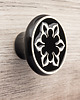 gałki do mebli Gałka do mebli czarna z jasnym ornamentem, wz.2 2